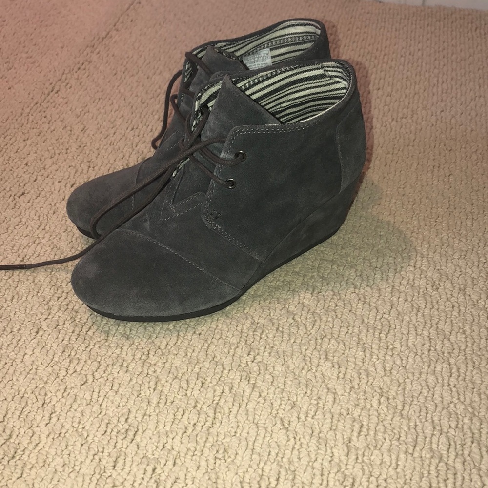 grey toms wedged booties